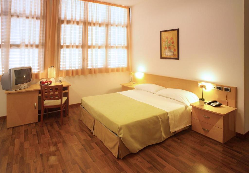 Hotel Polo Della Ceramica Faenza Zimmer foto